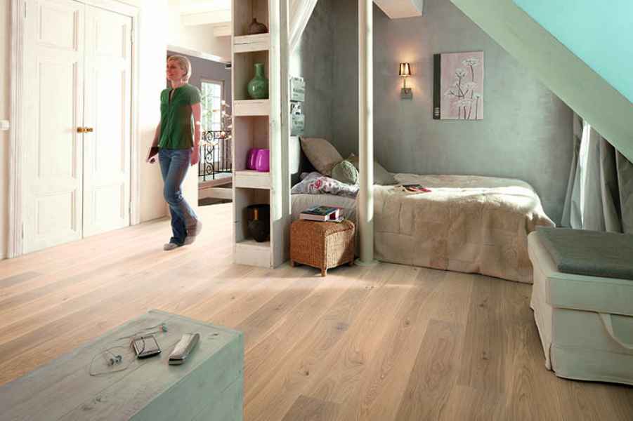 Oak Animoso White Plank Room