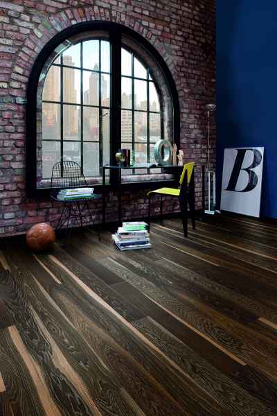 Oak Lava Plank Room